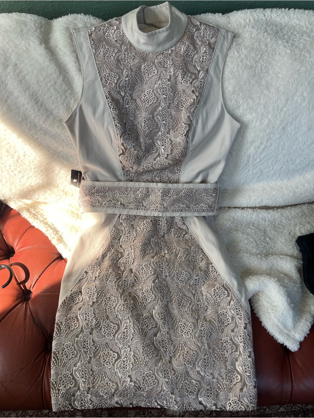 bebe Y2K Cream Taupe Lace-Panel Qipao Inspired Mini Dress